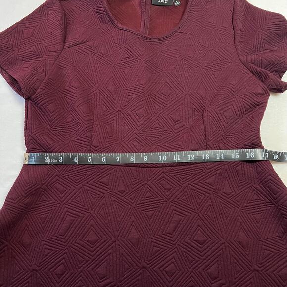 Apt. 9 Geometric Ponte Knit Fit & Flare Dress Size L Stretch Knee Length Holiday - Picture 11 of 12